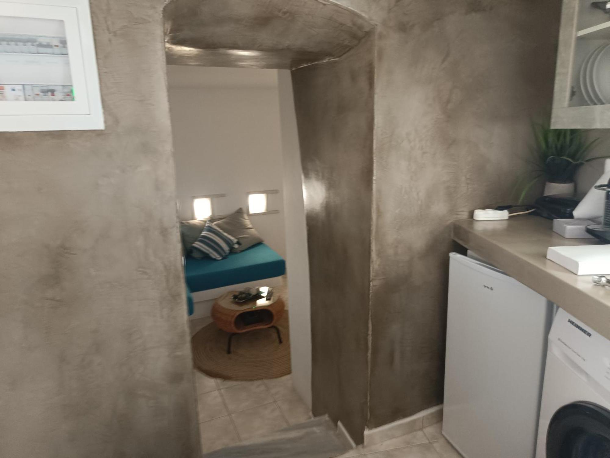 Kleris Apartments 8 Tinos Bagian luar foto